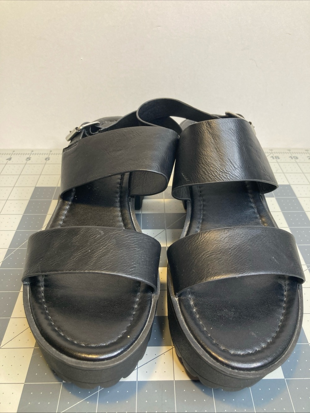 Madden Girl Women’s Black Faux Leather Strappy Platform Sandals Ankle Strap 9.5